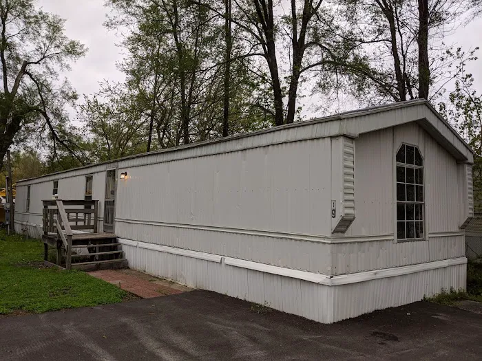Sunset Park Mobile Home Community Picture 7