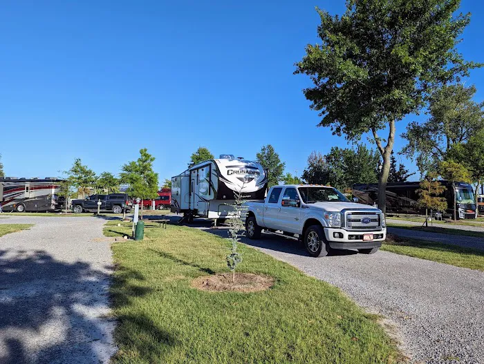 Hinton Park Inc RV Park Picture 4