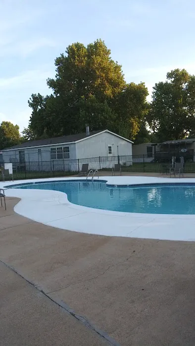 Pecan Lake Mobile Home Park Picture 3