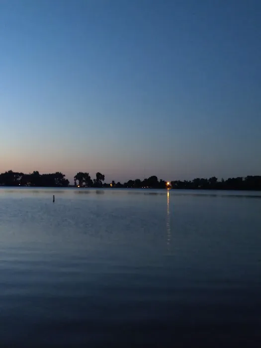 Fox Lake Campground Picture 4