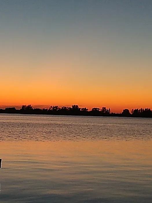 Fox Lake Campground Picture 7