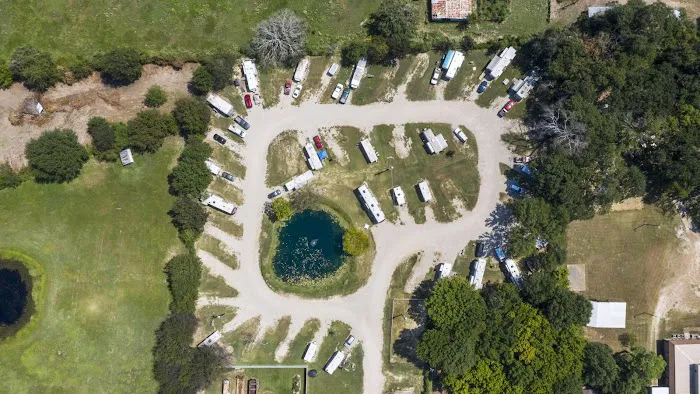 Grumpy Grizzly RV Park & Storage Picture 3