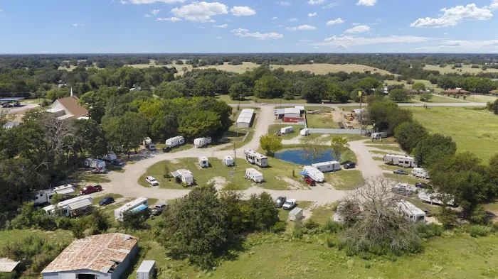 Grumpy Grizzly RV Park & Storage Picture 8