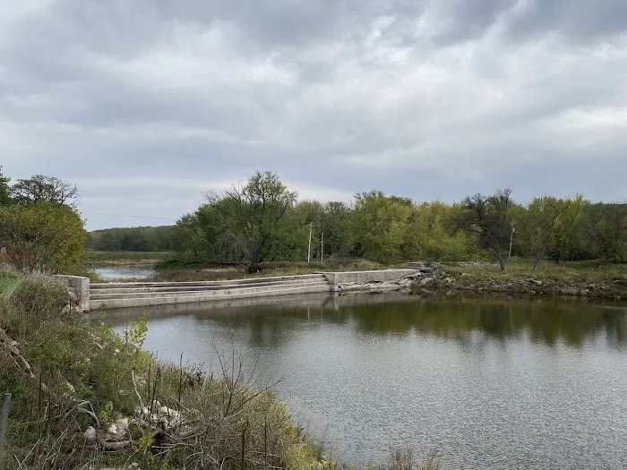 Linn Grove Dam Campground Picture 6