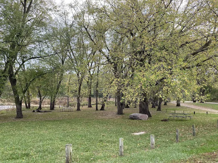 Linn Grove Dam Campground Picture 3