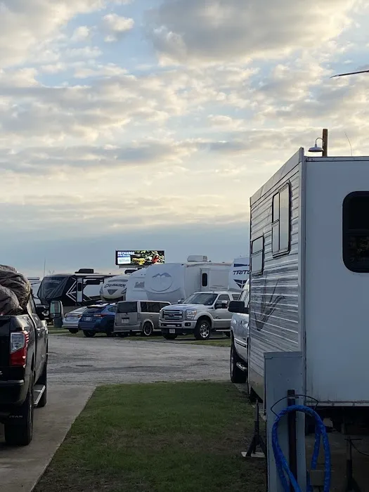 Corral City RV Park Picture 9