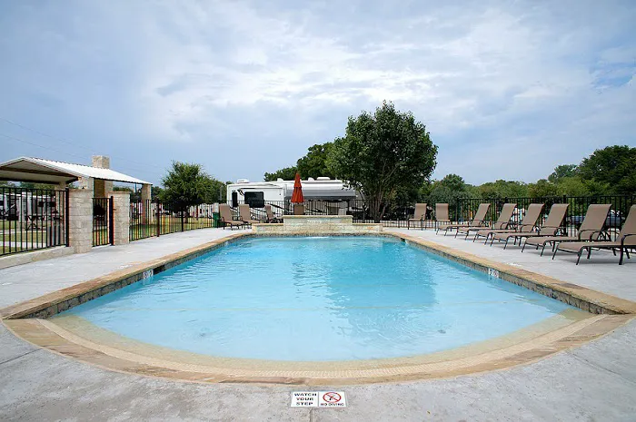 Northlake Village RV Park Picture 3