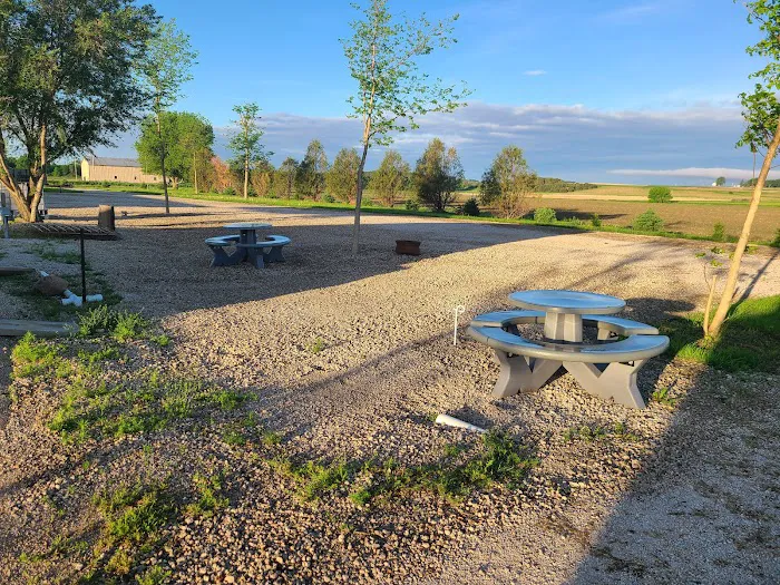 Early View RV Campground Picture 3