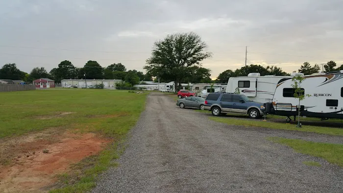South Tyler RV Park Picture 4
