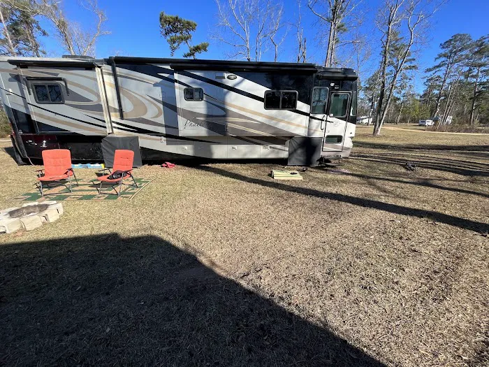 At Ease Campground & Marina (Formerly Wingates Lodge) Picture 2