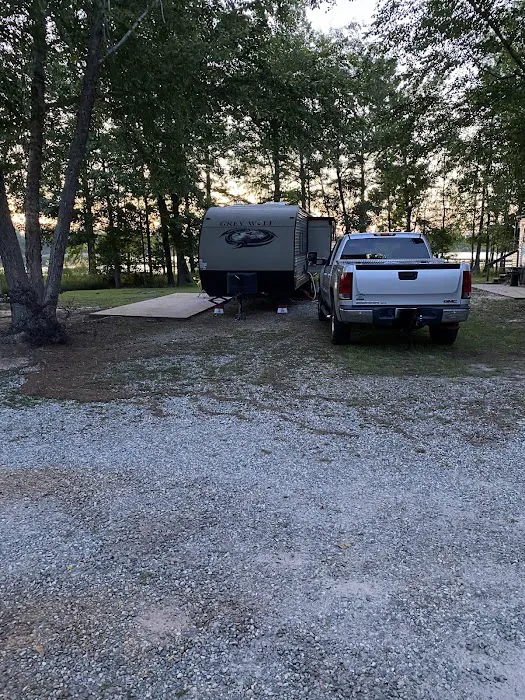 Fins and Feathers Campground Picture 10