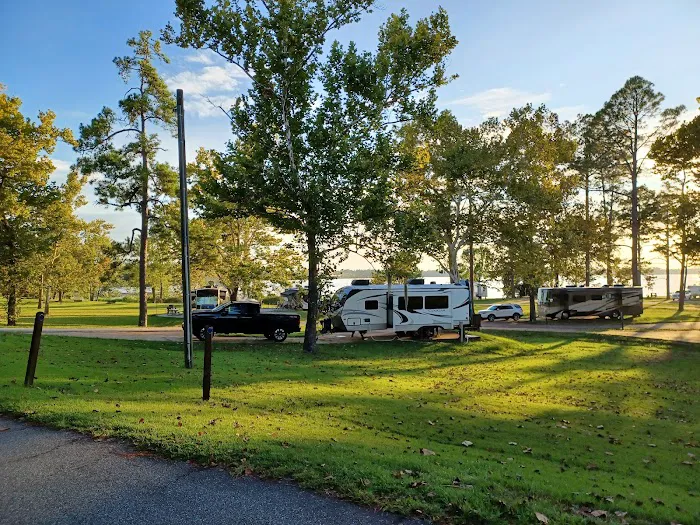 East Bank Campground Picture 7