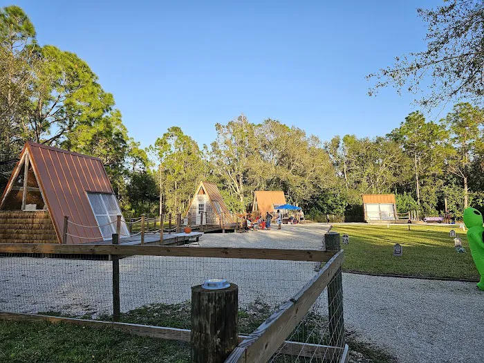 Alluring Acres - Glamp retreat Picture 4