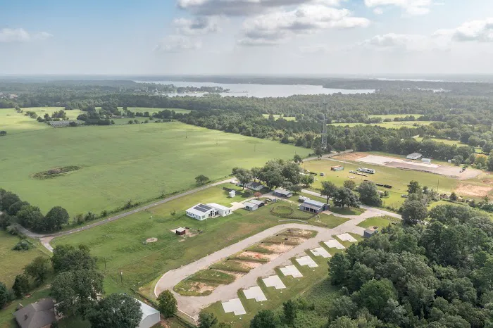 Hilltop RV Park at Lake Tyler, LLC Picture 1