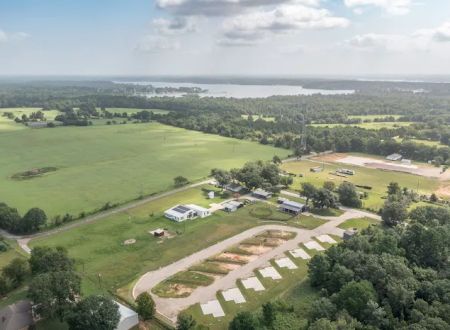 Hilltop RV Park at Lake Tyler, LLC