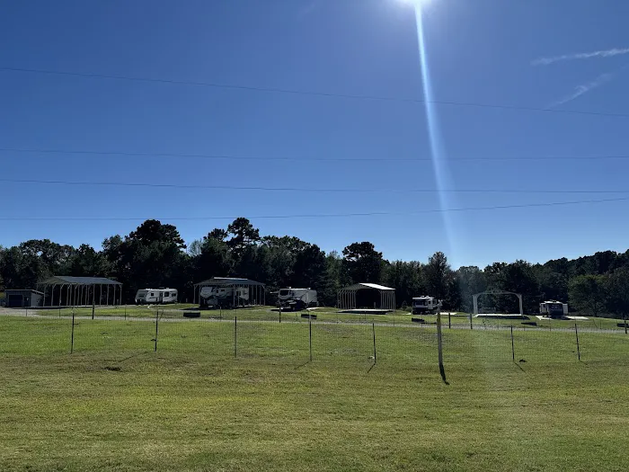 Hilltop RV Park at Lake Tyler, LLC Picture 2