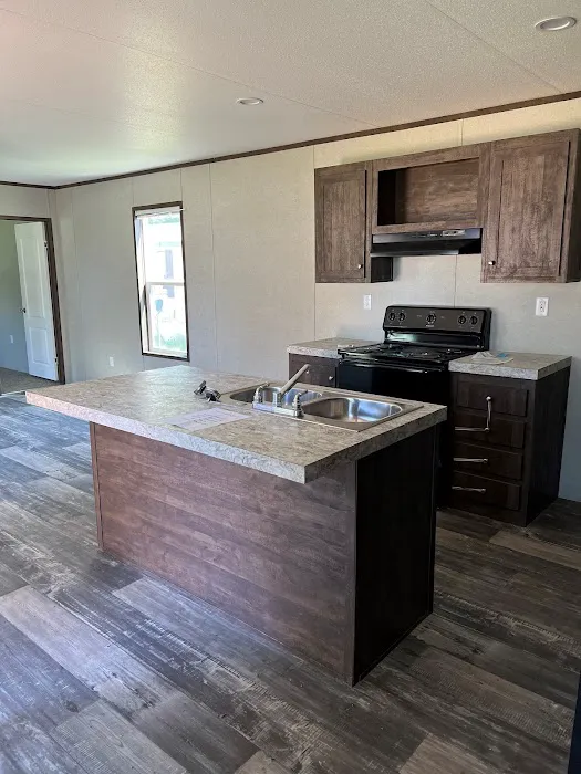 Evergreen Estates Picture 4