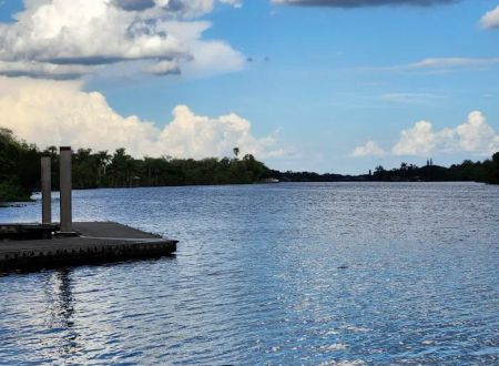 Caloosahatchee Regional Park Campground