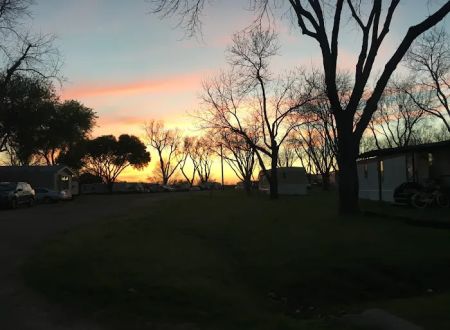 Maplewood Mobile Home & RV Park