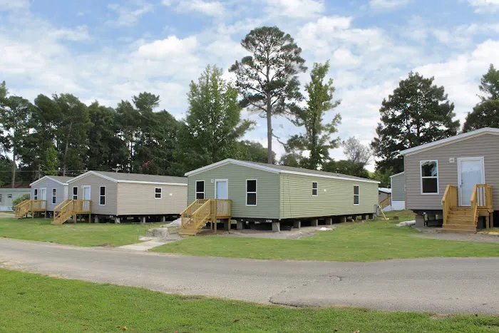 Pinecrest Picture 9