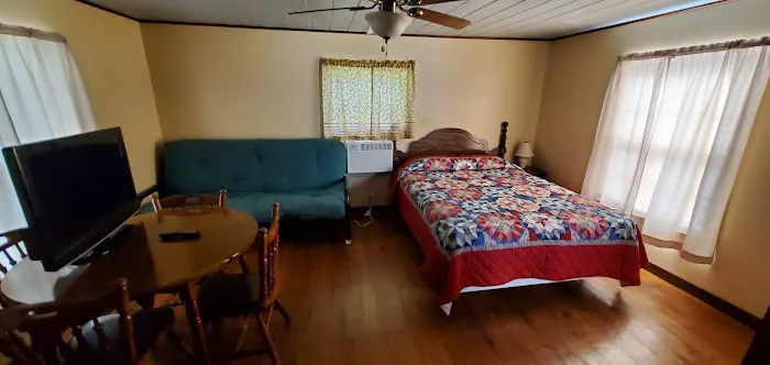Uncle Joe's Motel & Campground Picture 2