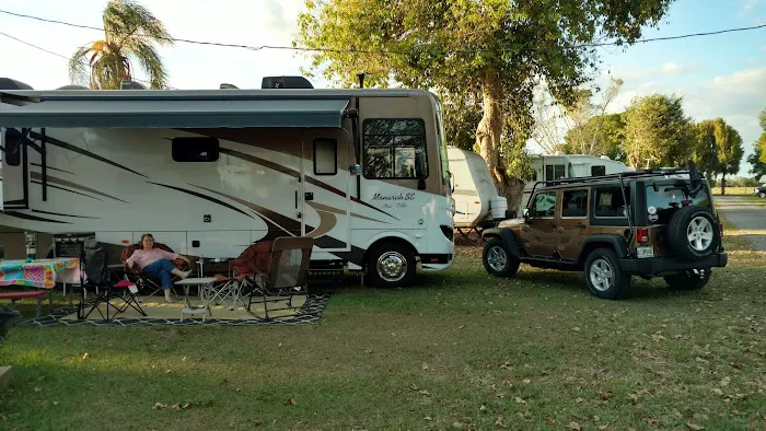 Clewiston RV Resort Picture 6