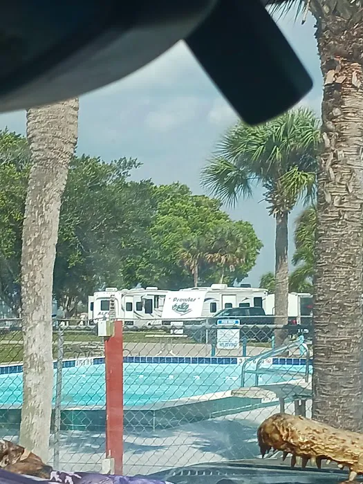 Clewiston RV Resort Picture 7