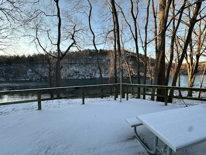 Dam-Quarry Campground Picture 2