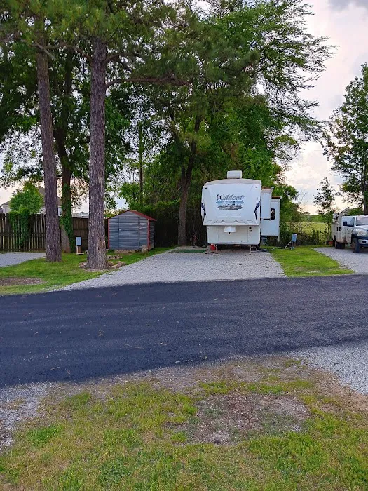 Jim's RV Park Picture 1