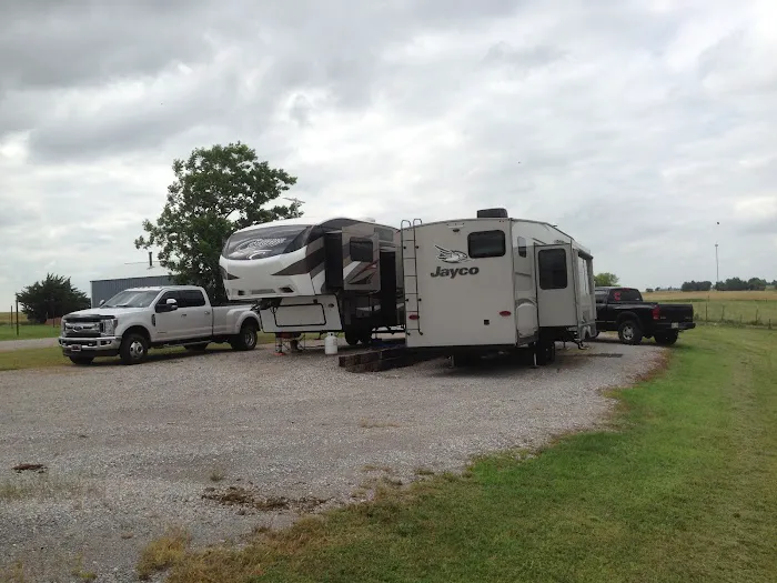 Minco RV Park Picture 1