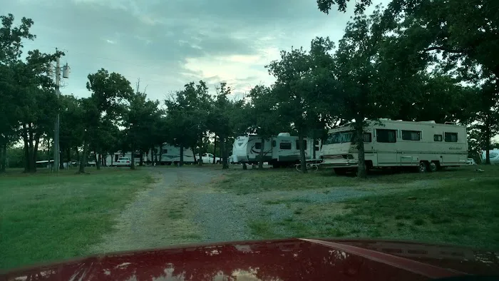 Shady Oaks Lakeview RV Park Picture 2
