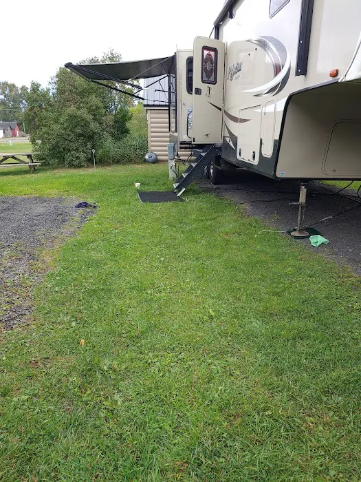 Anchor Inn Campground & Cabins Picture 7