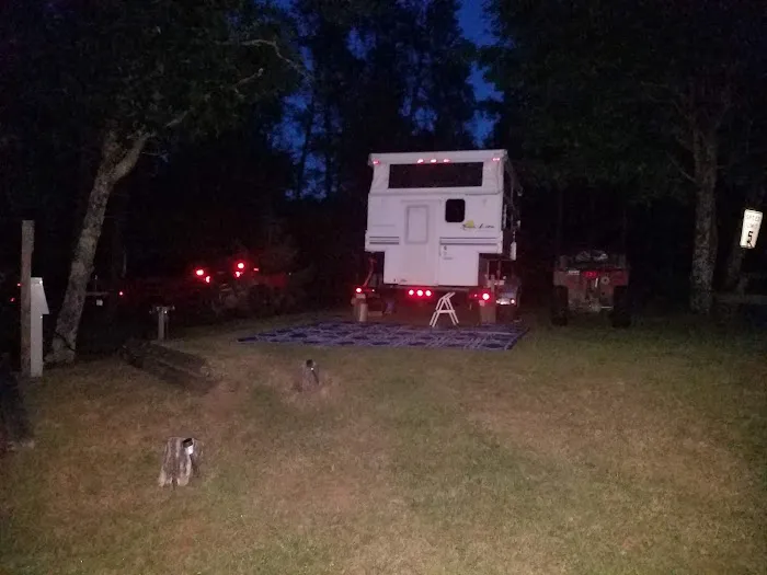 Rest EZ Campground Picture 6