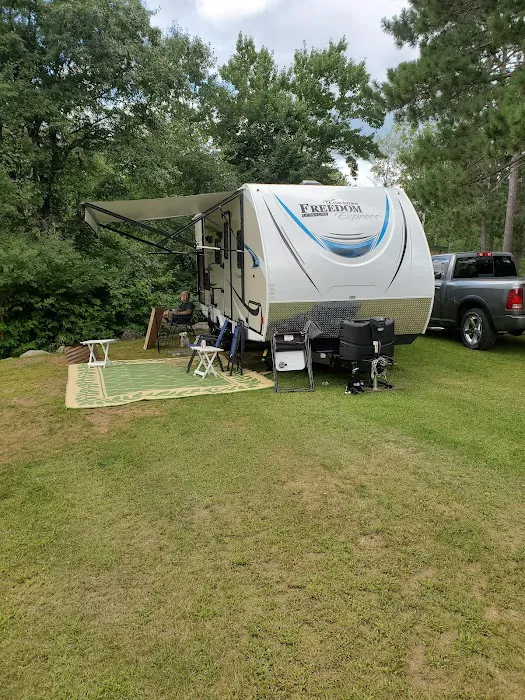 Rest EZ Campground Picture 4