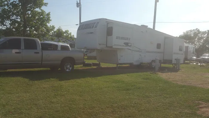Stonegate RV Park Picture 2