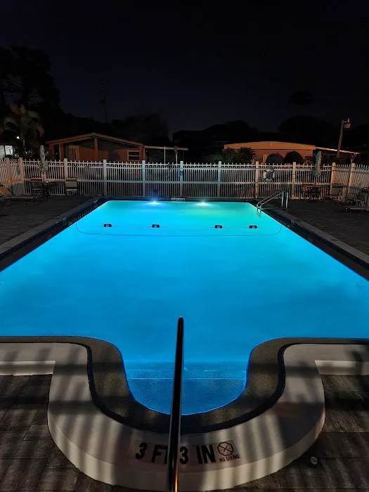Endless Summer RV Resort Picture 6