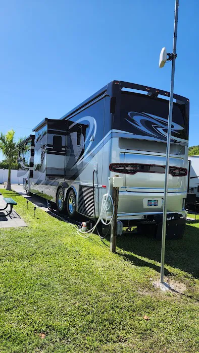 Endless Summer RV Resort Picture 8