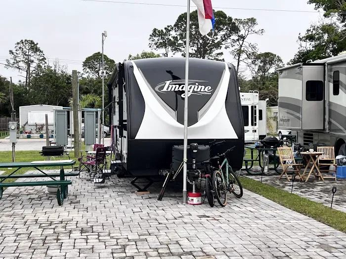 Endless Summer RV Resort Picture 7