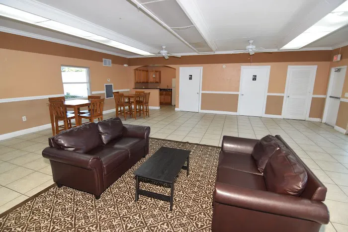 Southwind Village Manufactured Home Community Picture 10