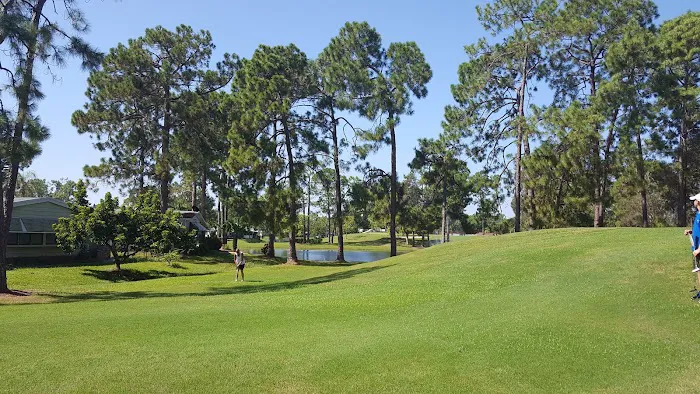 Lake Fairways Country Club Picture 6