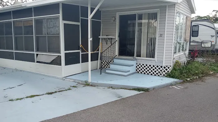 Sunseekers RV Resort Picture 3