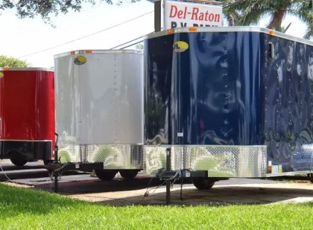 Del-Raton RV Park & Trailer Sales