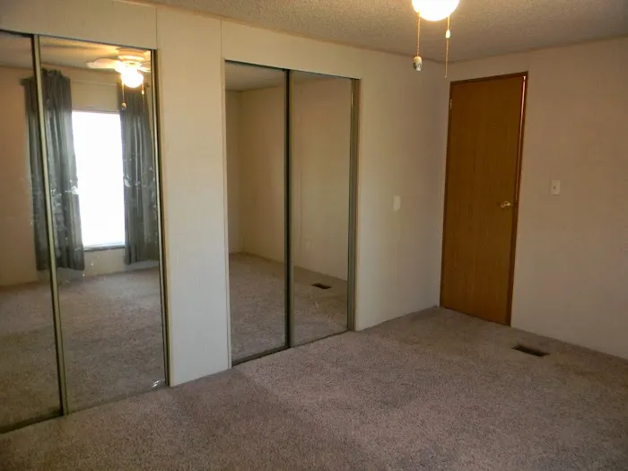 Charter Oaks Mobile Home Park Picture 5