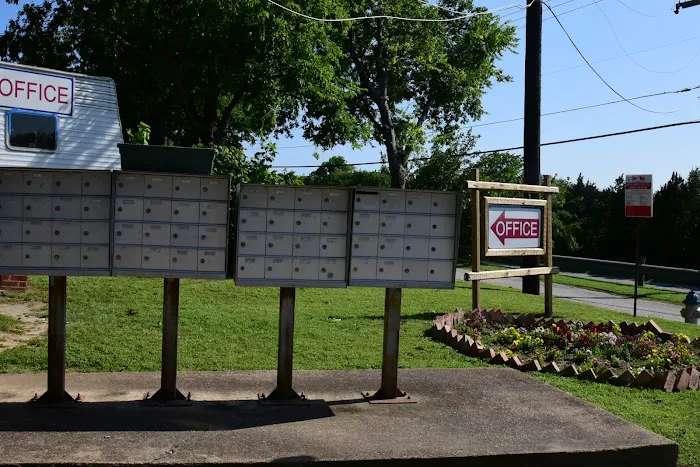 Cedar Ridge Mobile Home & RV Park Picture 1