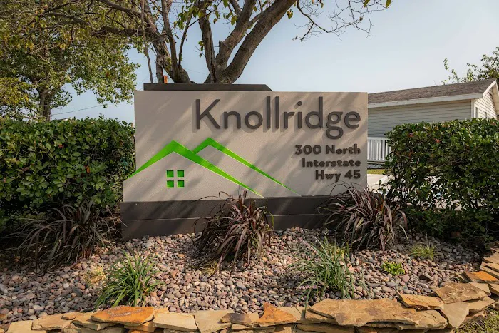 Knollridge Picture 3