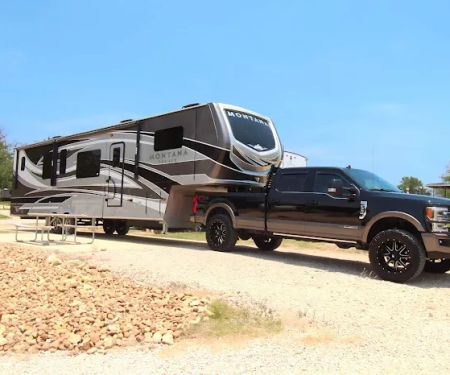 Blue Sky Cedar Creek Lake RV Park