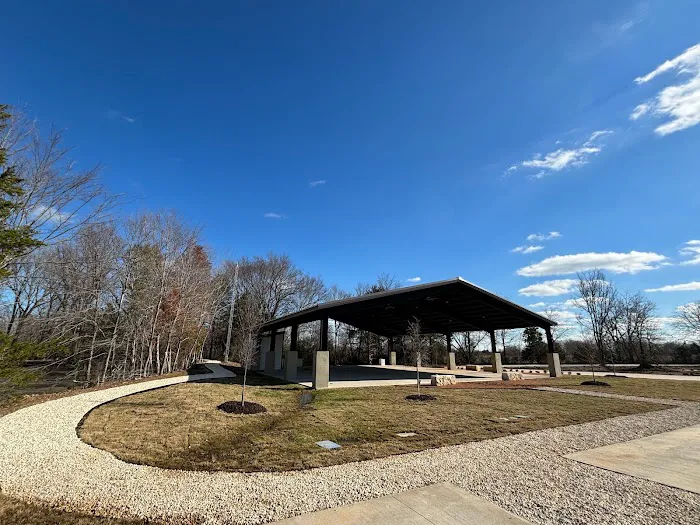 Chuck's RV Resort Picture 9