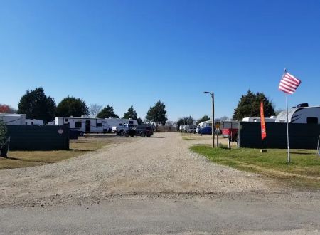 Cedar Creek Lake RV Park