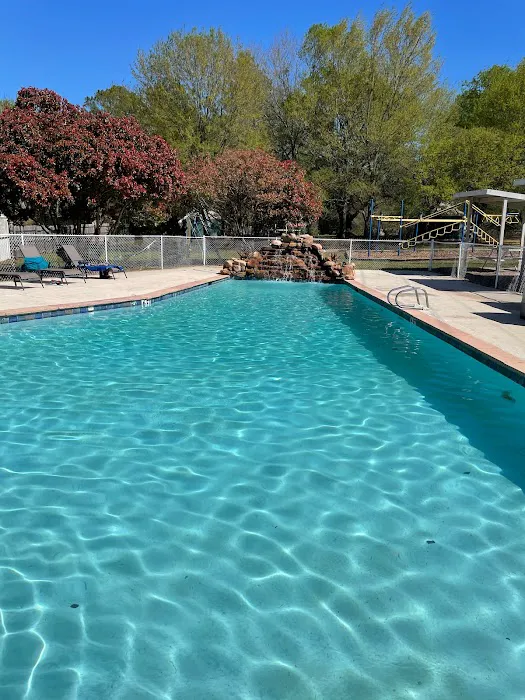 Pine Gardens RV Park and Campground Picture 2