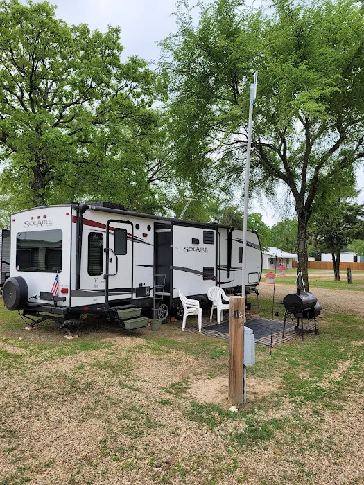 Town and Country RV Park and Mini Storage Picture 4